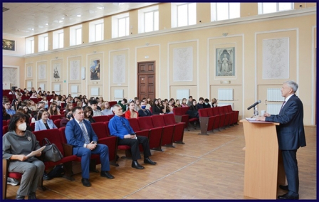 Встреча студентов с Уполномоченным по правам человека в Хабаровском крае 